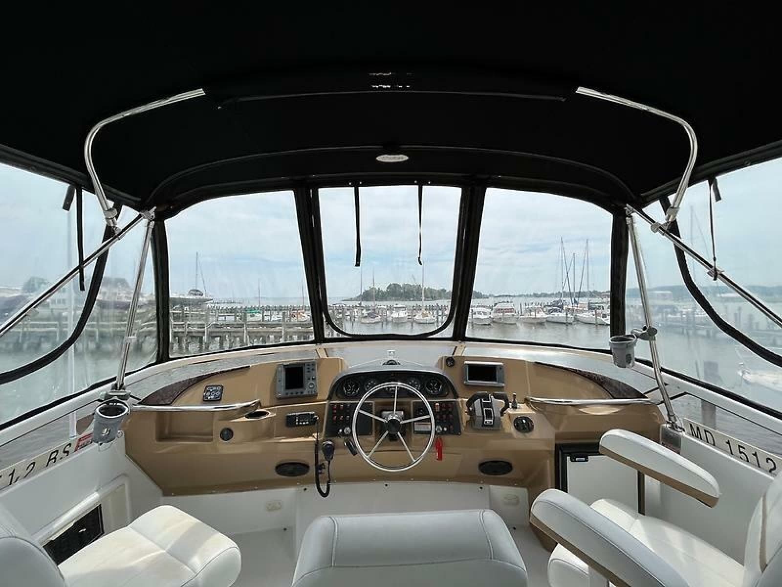 2003 Carver 366 Motor Yacht - Photo 10