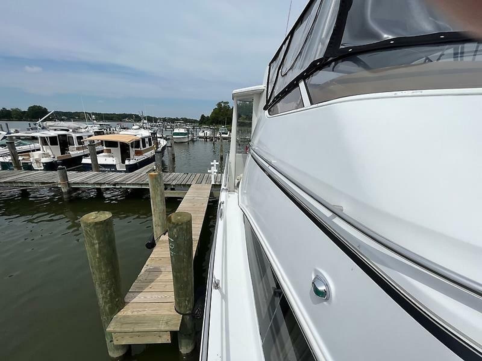 2003 Carver 366 Motor Yacht - Photo 20