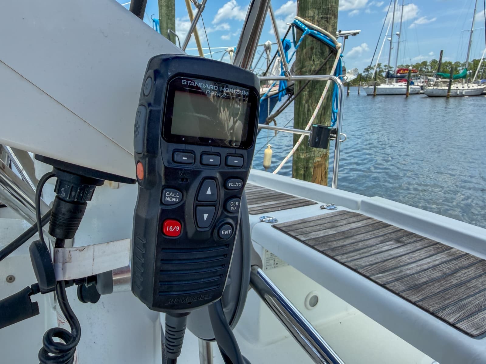 2011 Beneteau Oceanis 34 - Photo 35