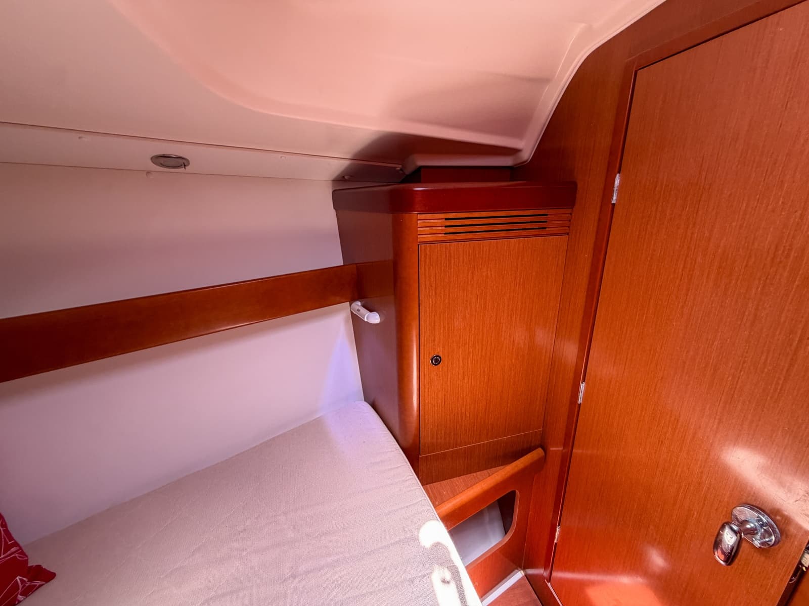 2011 Beneteau Oceanis 34 - Photo 15