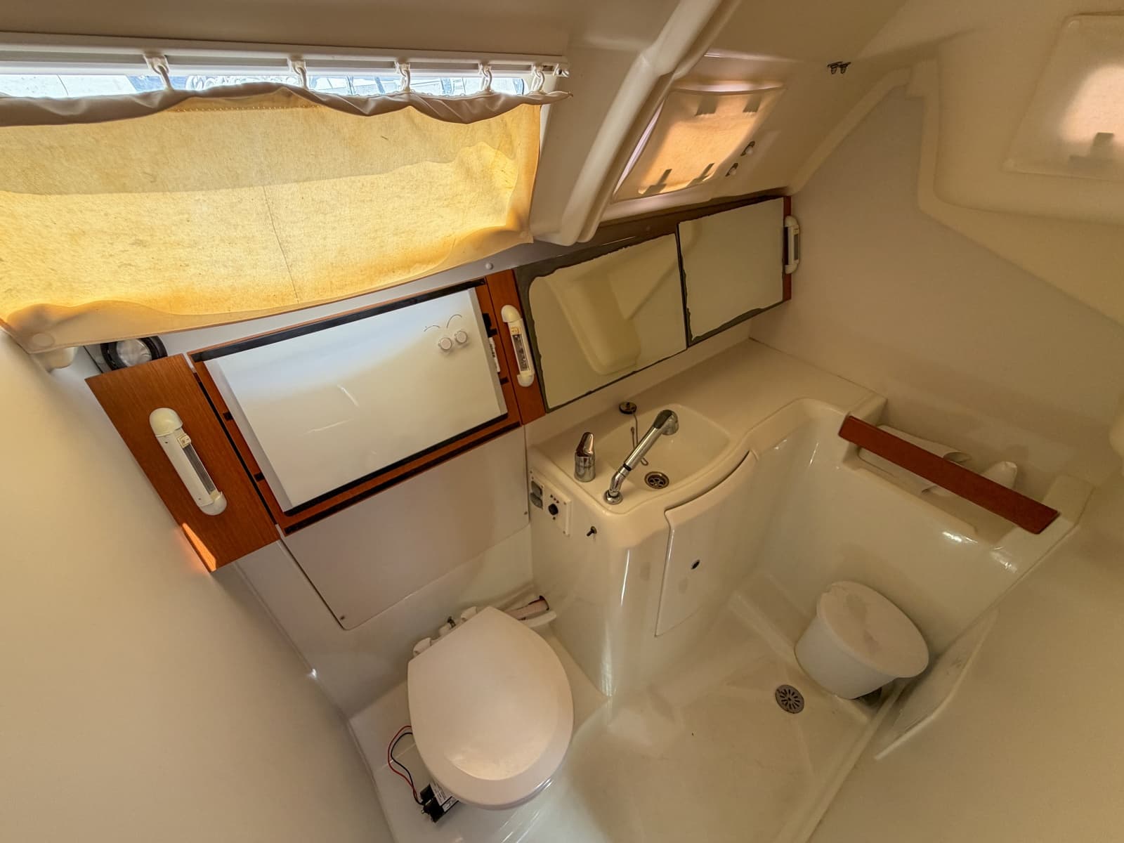 2011 Beneteau Oceanis 34 - Photo 17