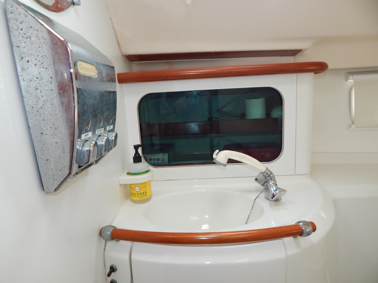 1999 Beneteau Oceanis 381 - Photo 17