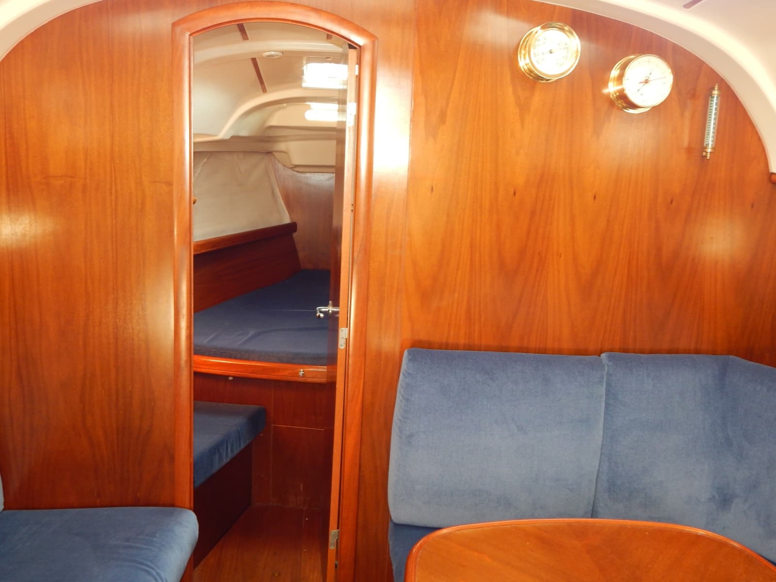 1999 Beneteau Oceanis 381 - Photo 15