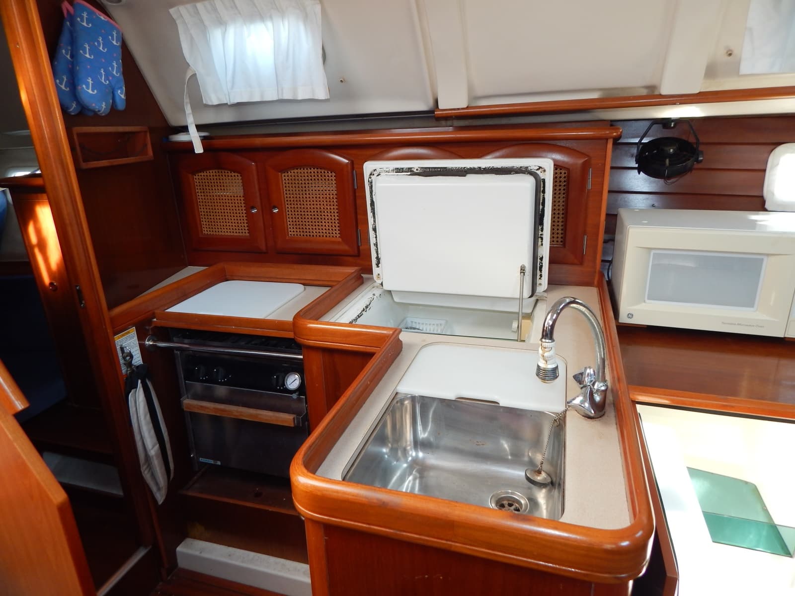 1999 Beneteau Oceanis 381 - Photo 13