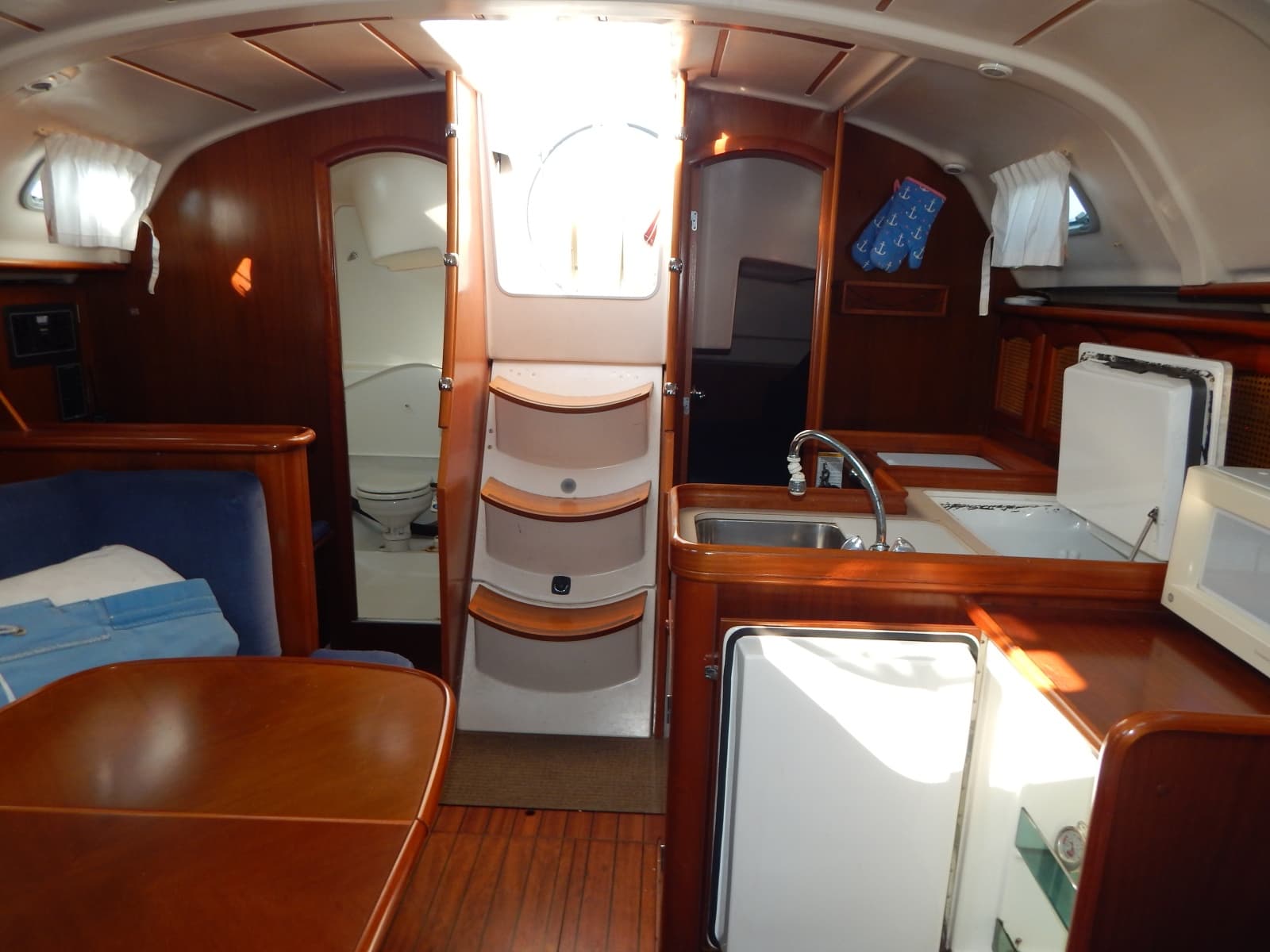 1999 Beneteau Oceanis 381 - Photo 8