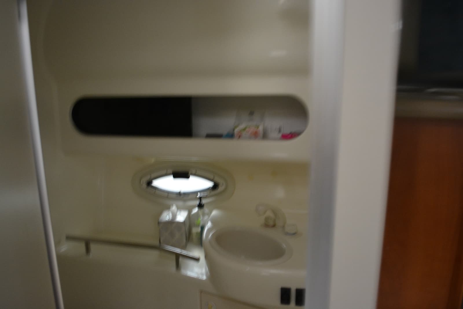 2006 Bayliner 305 - Photo 36