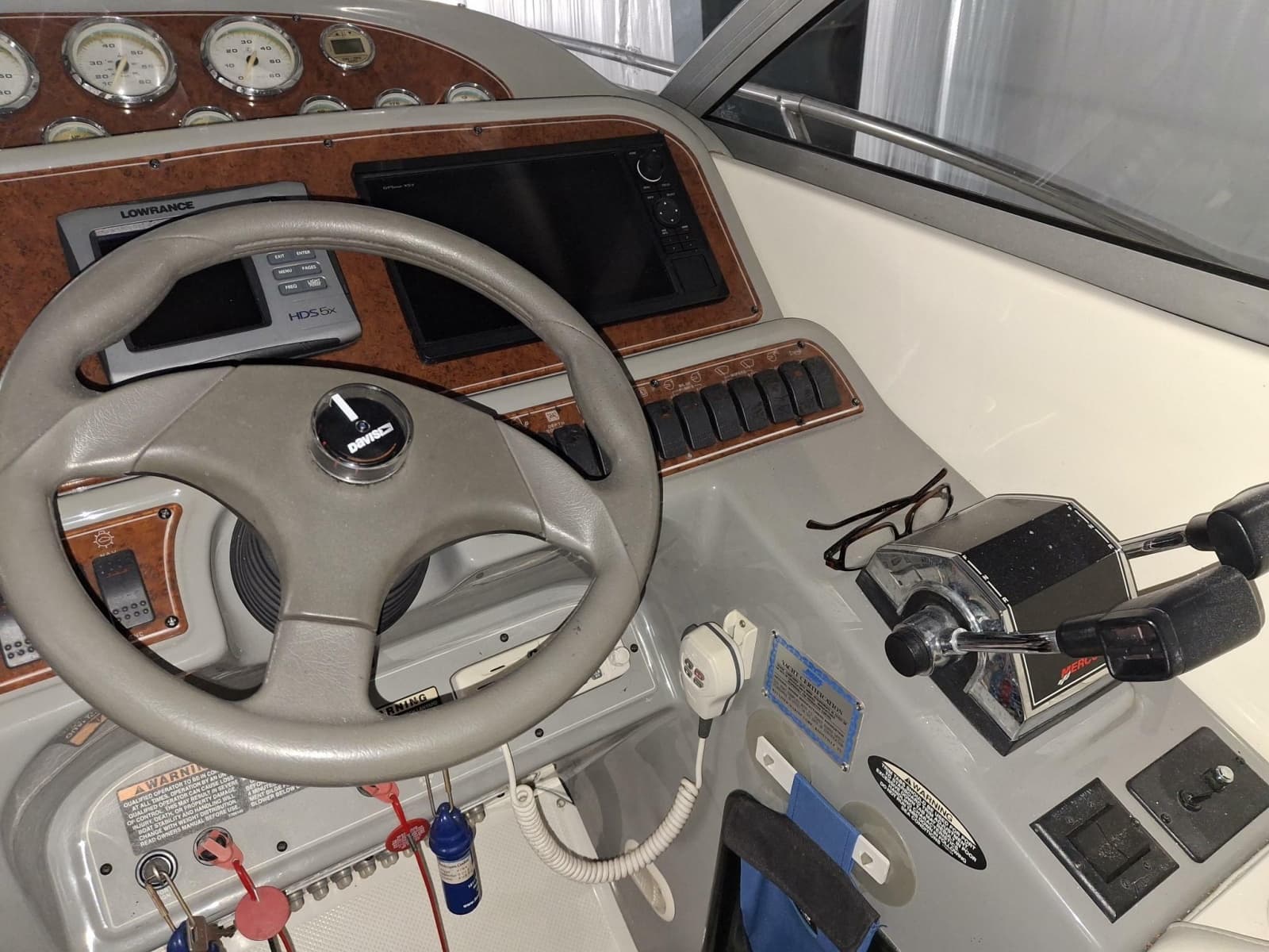 2006 Bayliner 305 - Photo 4