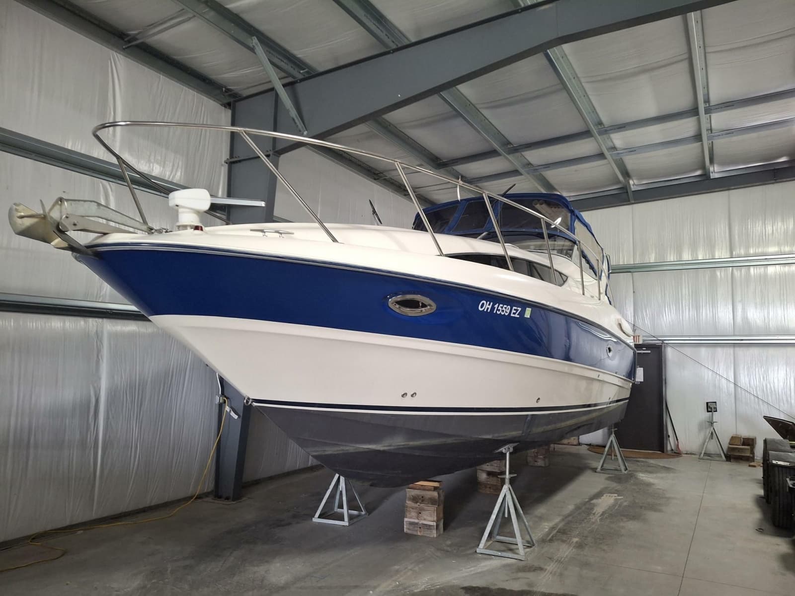 2006 Bayliner 305 - Photo 1