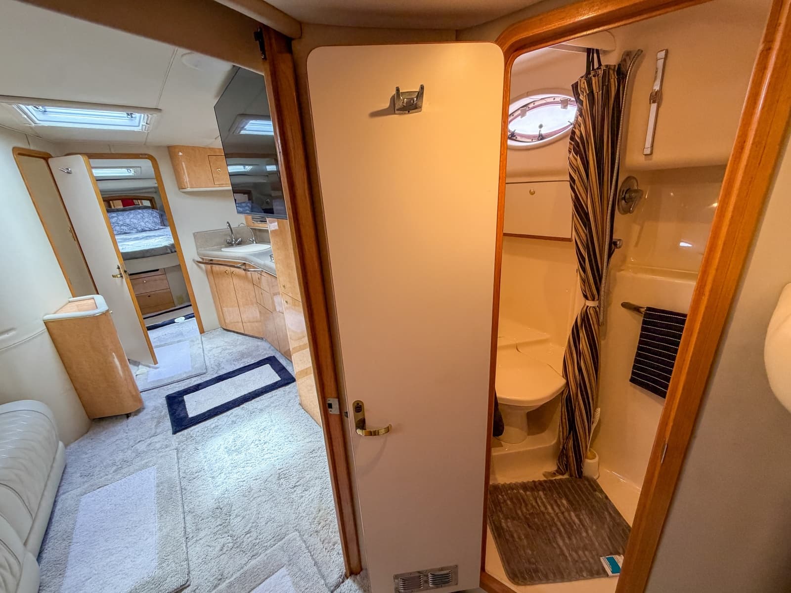 1997 Sea Ray 450 Sundancer - Photo 18