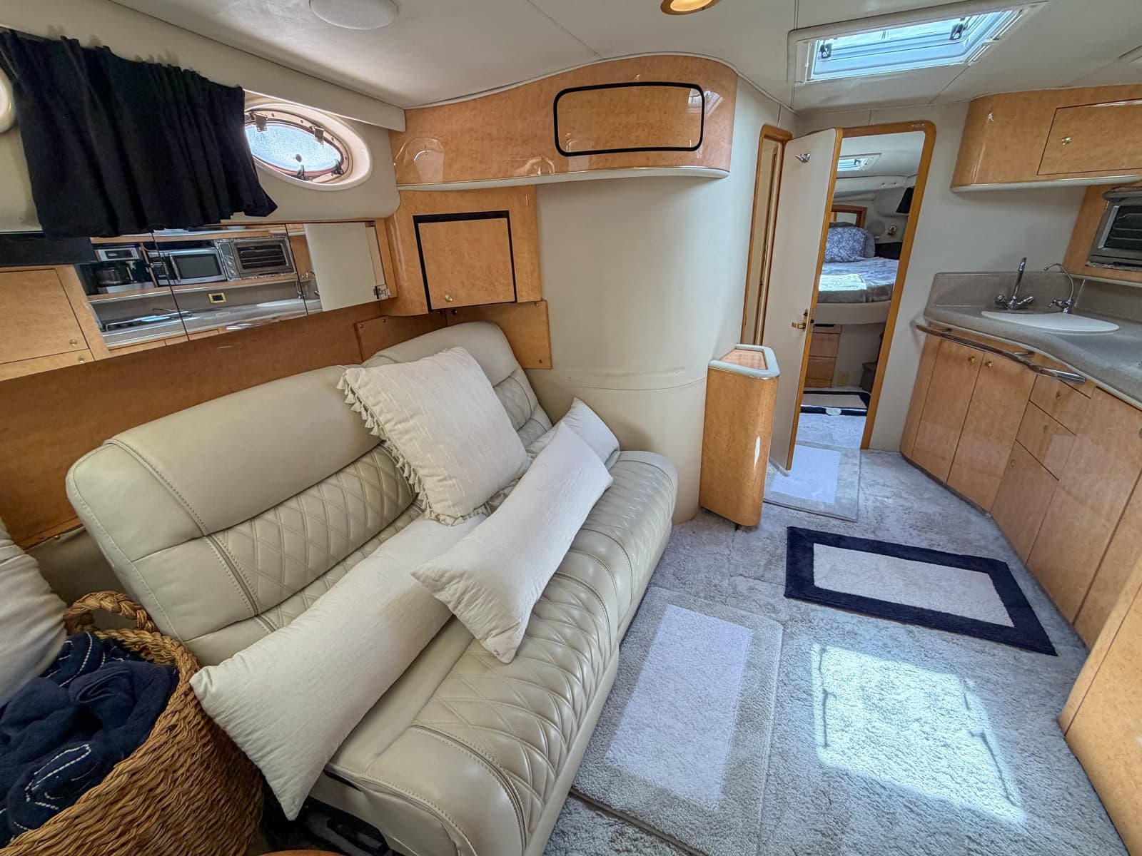 1997 Sea Ray 450 Sundancer - Photo 4