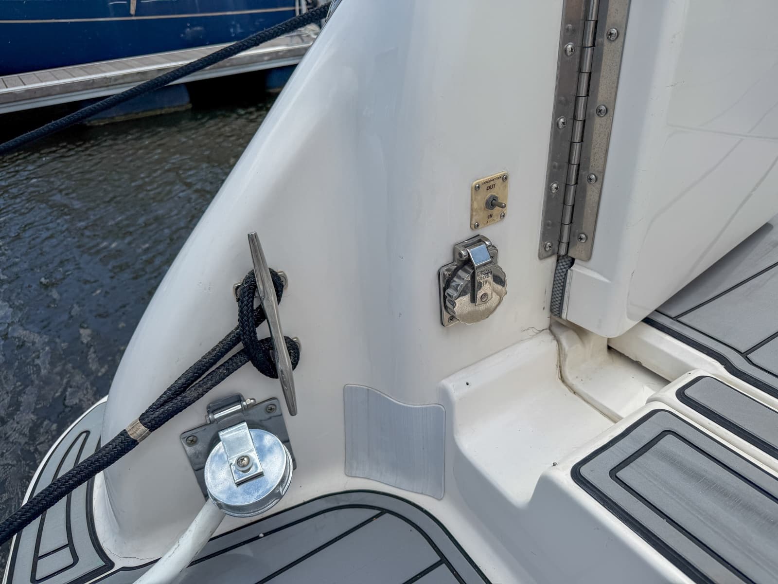 1997 Sea Ray 450 Sundancer - Photo 43