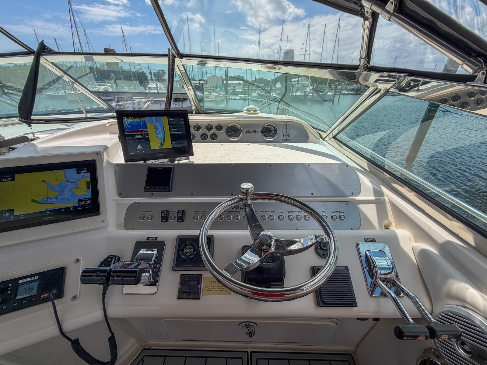 1997 Sea Ray 450 Sundancer - Photo 25