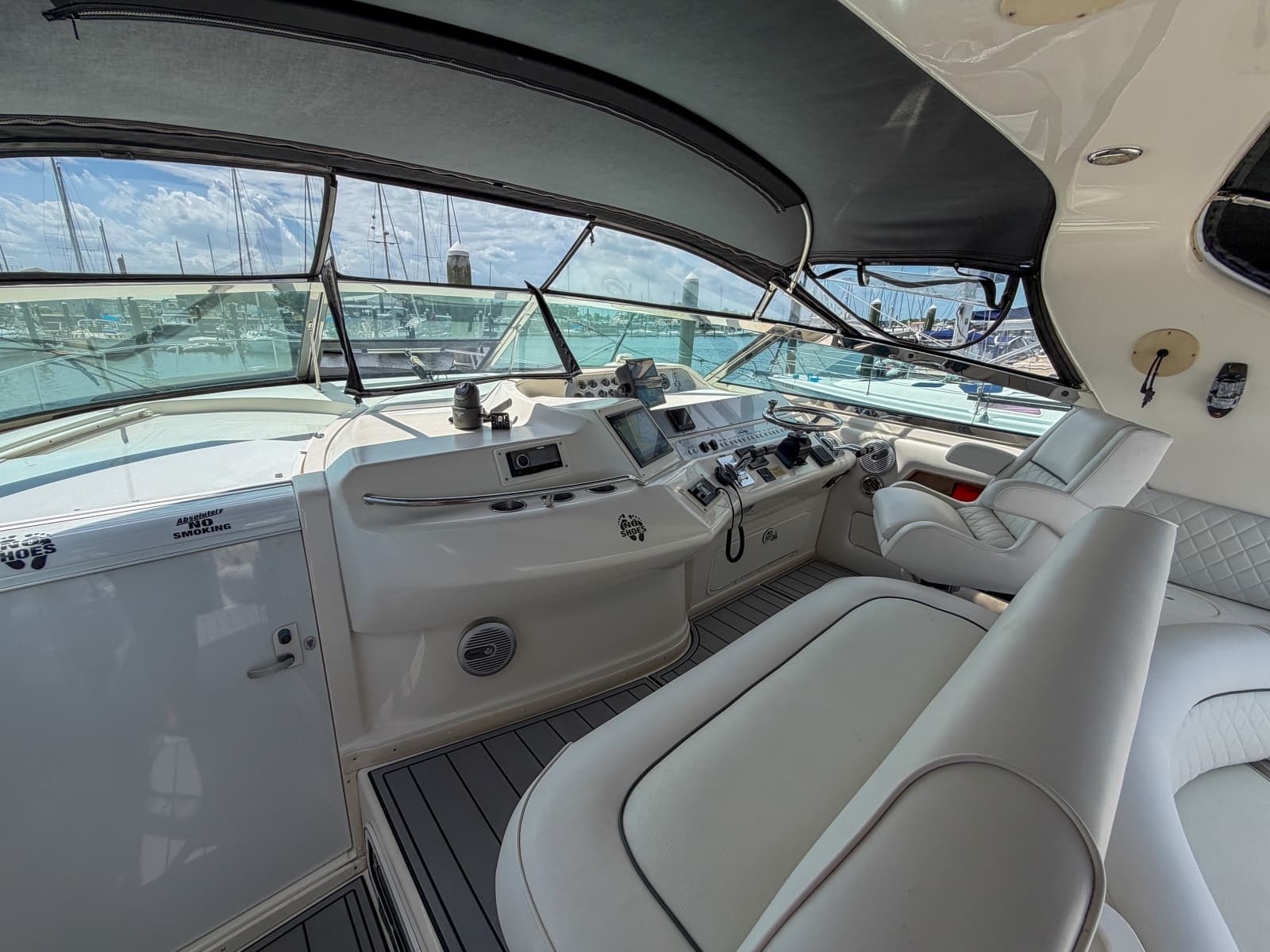 1997 Sea Ray 450 Sundancer - Photo 23