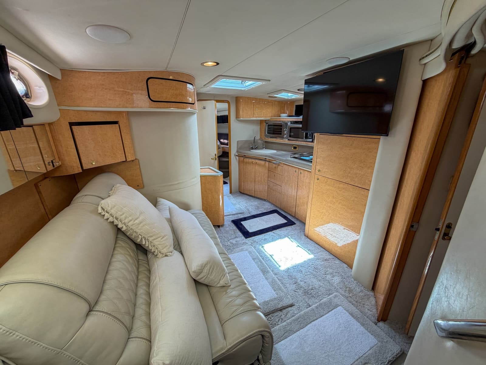 1997 Sea Ray 450 Sundancer - Photo 3