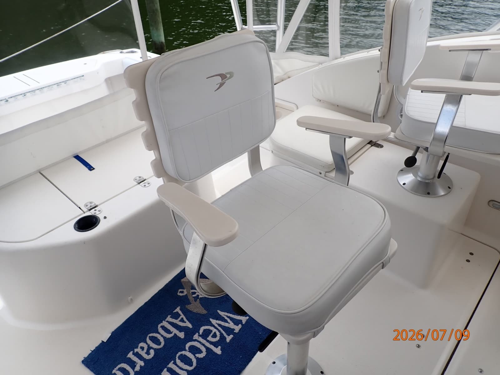 2001 Pursuit 3000 Offshore - Photo 29