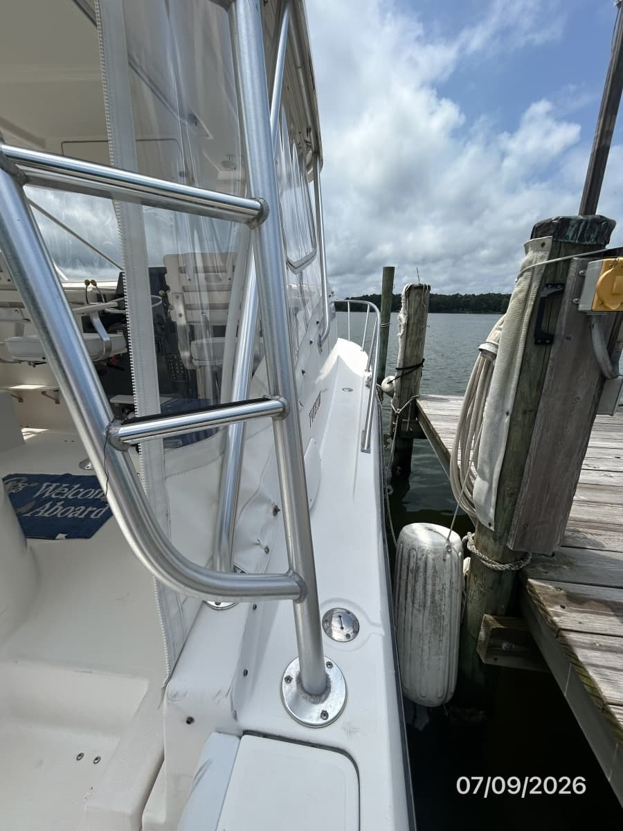 2001 Pursuit 3000 Offshore - Photo 10