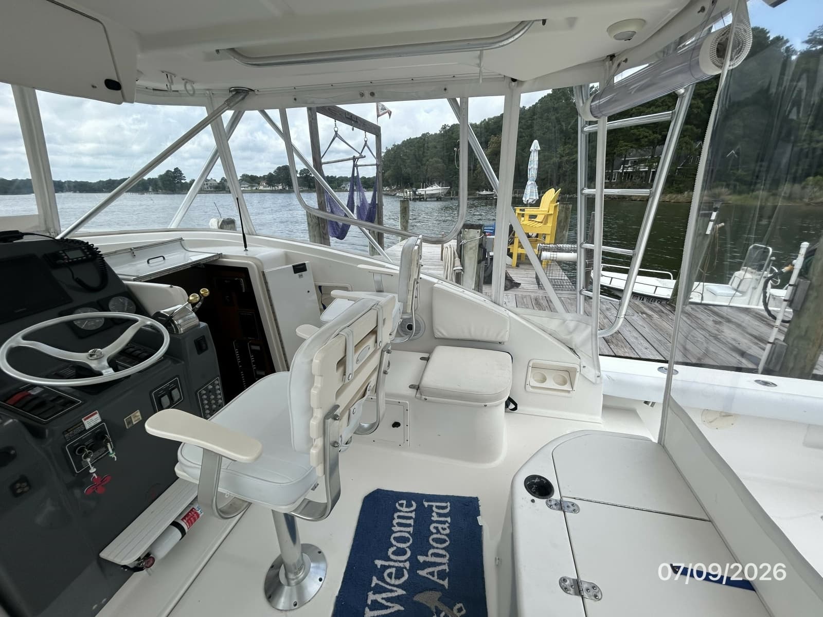 2001 Pursuit 3000 Offshore - Photo 25