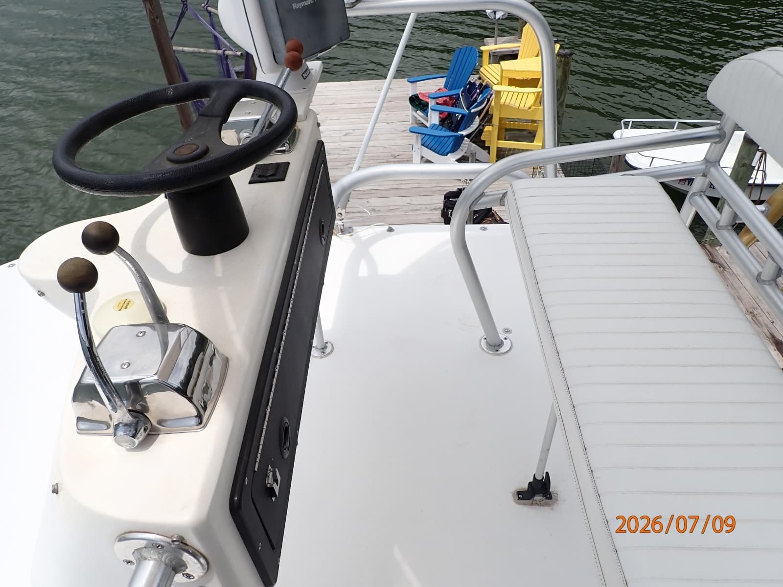 2001 Pursuit 3000 Offshore - Photo 12