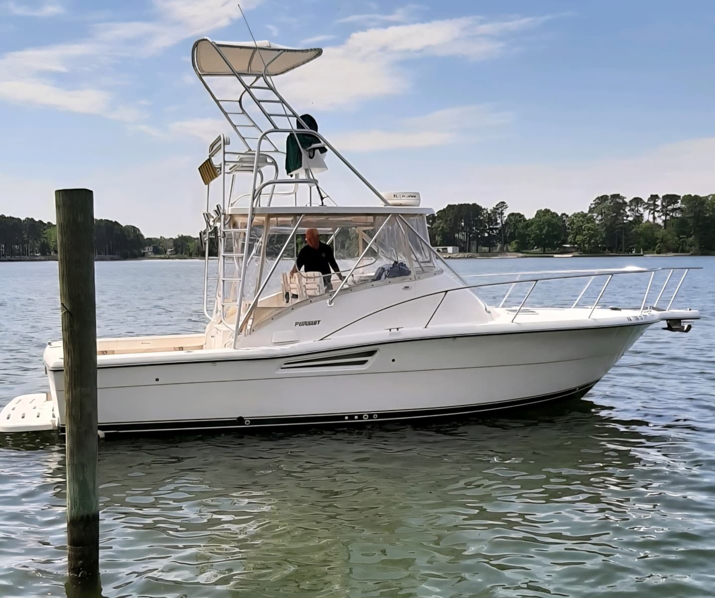 2001 Pursuit 3000 Offshore - Photo 1