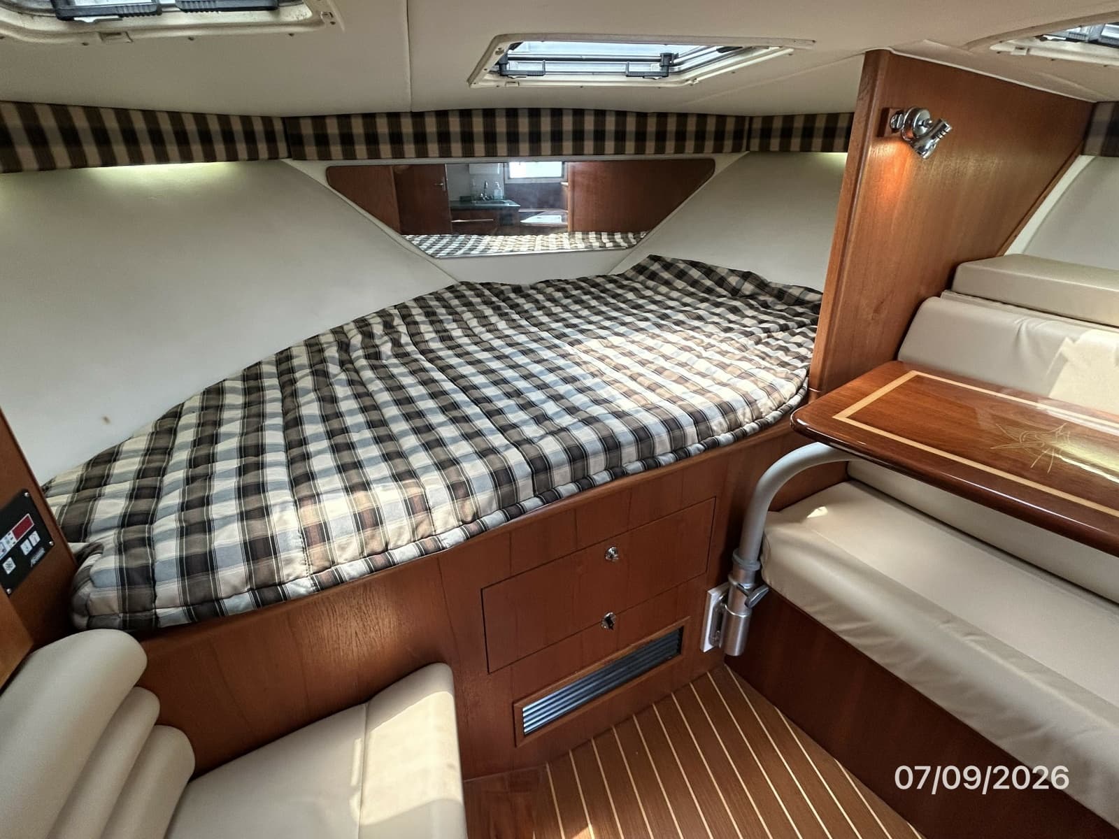 2001 Pursuit 3000 Offshore - Photo 38