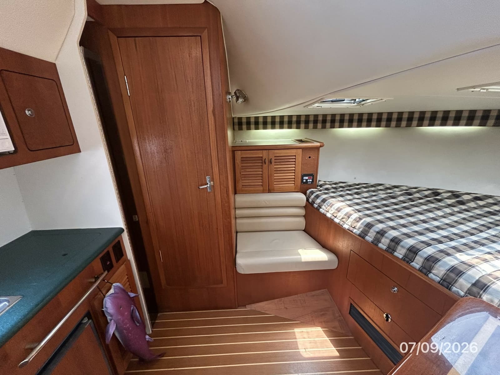 2001 Pursuit 3000 Offshore - Photo 34