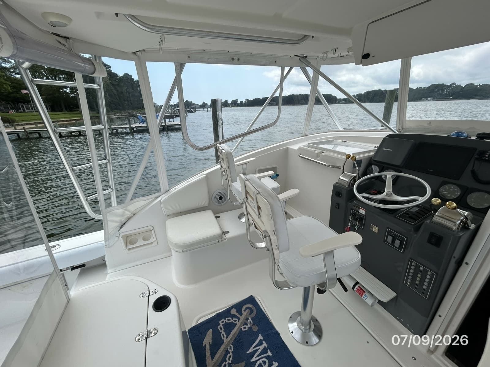 2001 Pursuit 3000 Offshore - Photo 24