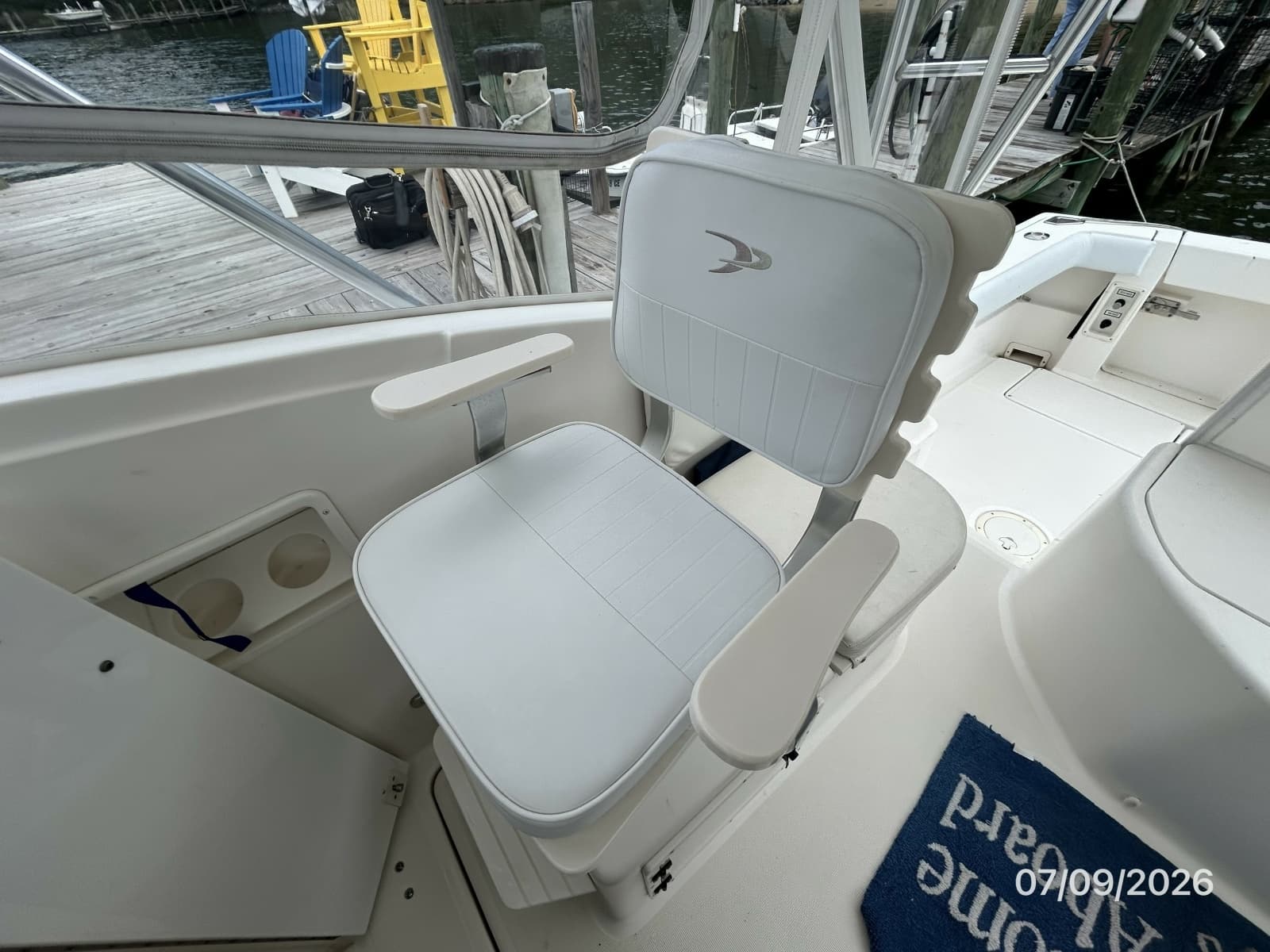 2001 Pursuit 3000 Offshore - Photo 31