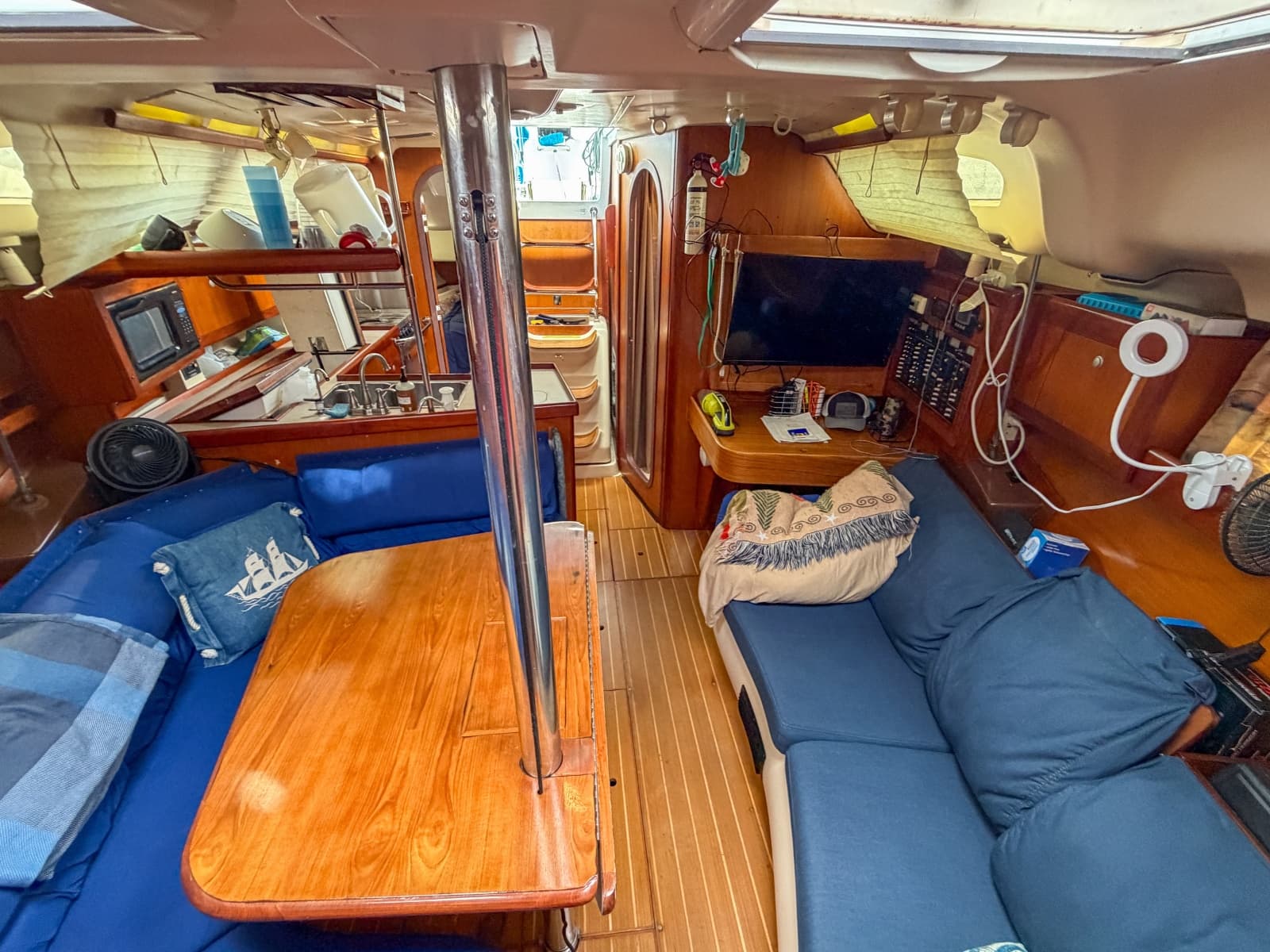 1999 Hunter 380 - Photo 11