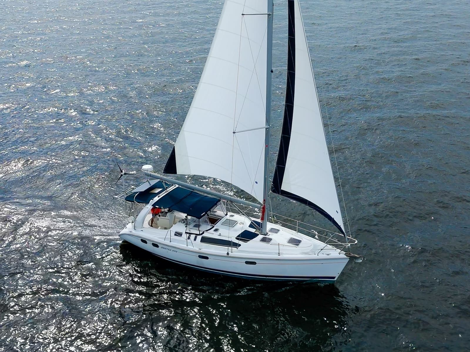 1999 Hunter 380 - Photo 1