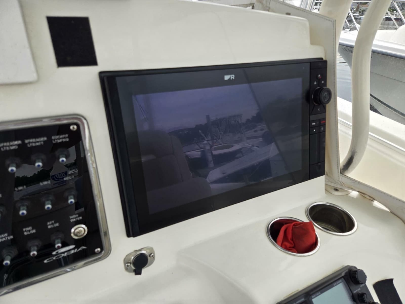 2014 Cobia 350 CC - Photo 15