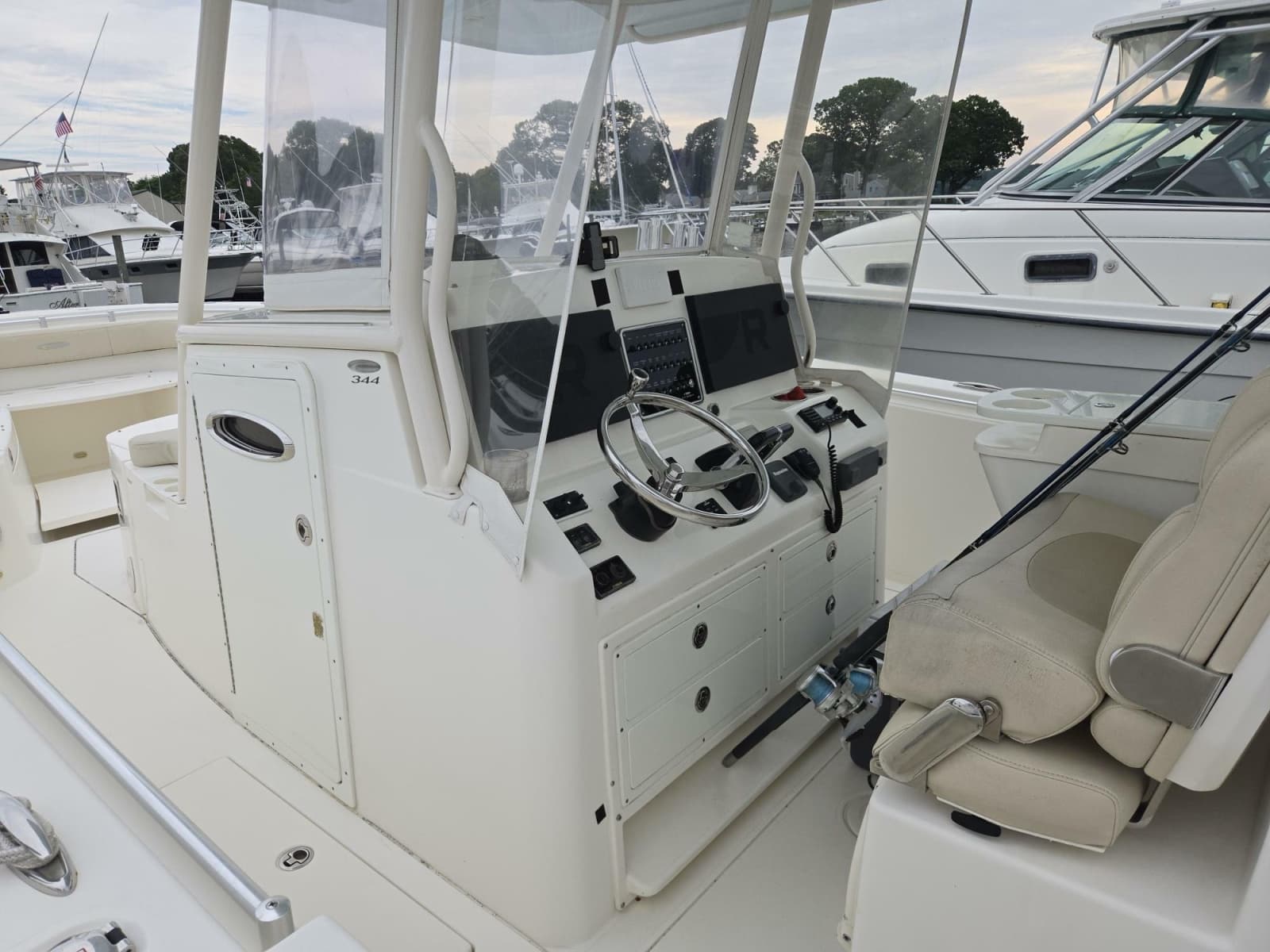 2014 Cobia 350 CC - Photo 7