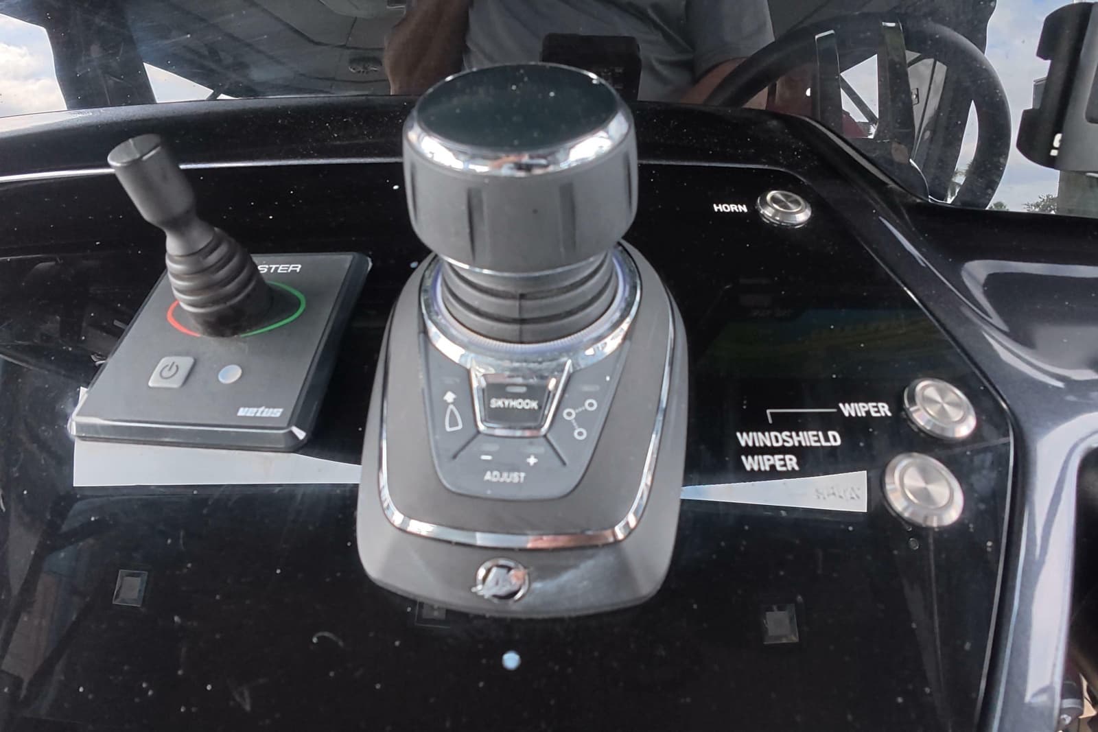 2025 Schaefer V44 - Photo 6