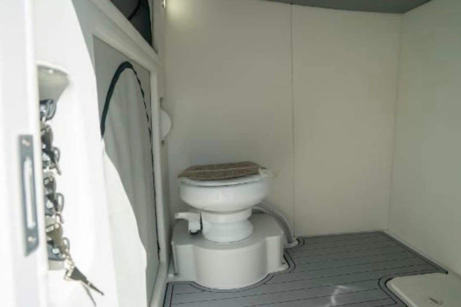 2024 Front Runner 37 Catamaran - Photo 105