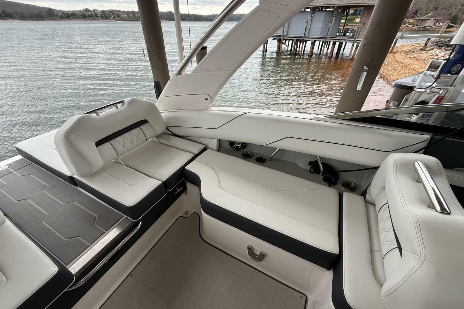 2024 Regal LS4 - Photo 9