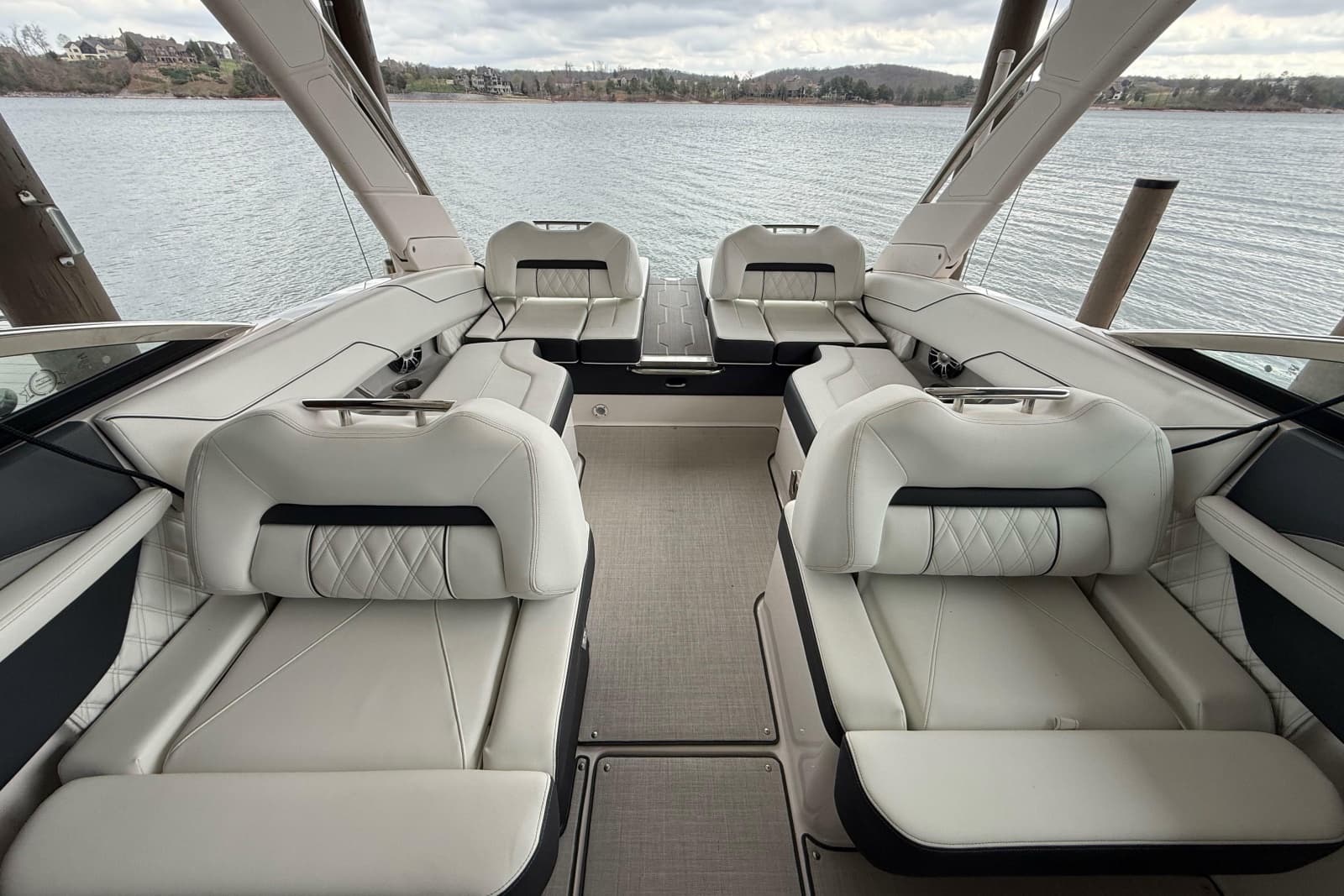 2024 Regal LS4 - Photo 5