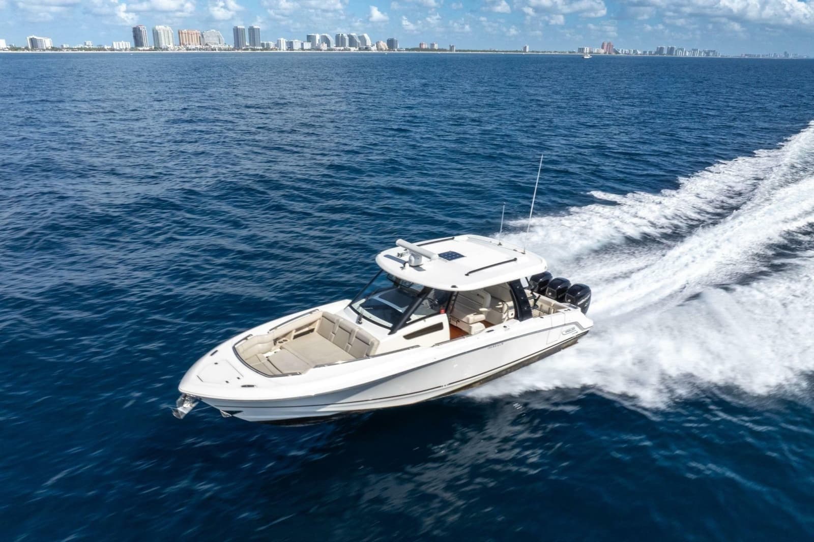 2023 Boston Whaler 350 Realm - Photo 29