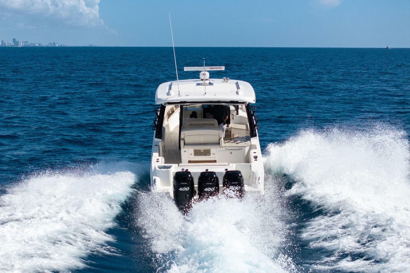 2023 Boston Whaler 350 Realm - Photo 28