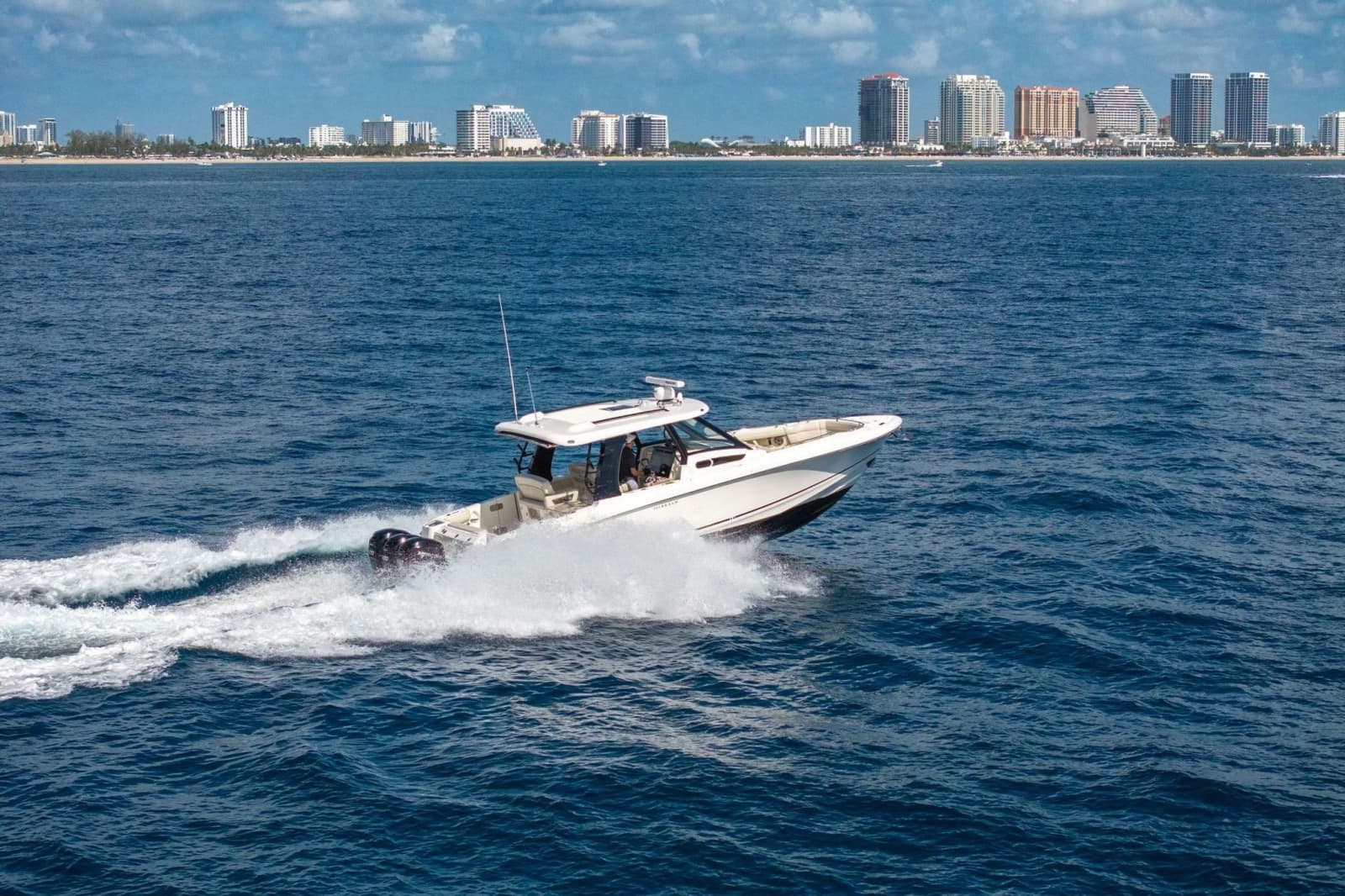 2023 Boston Whaler 350 Realm - Photo 7
