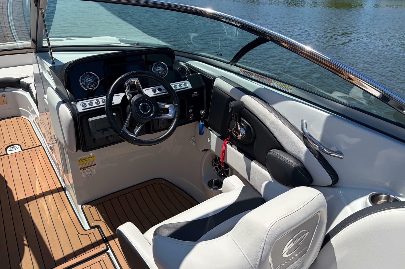 2023 Crownline Eclipse E255 - Photo 9