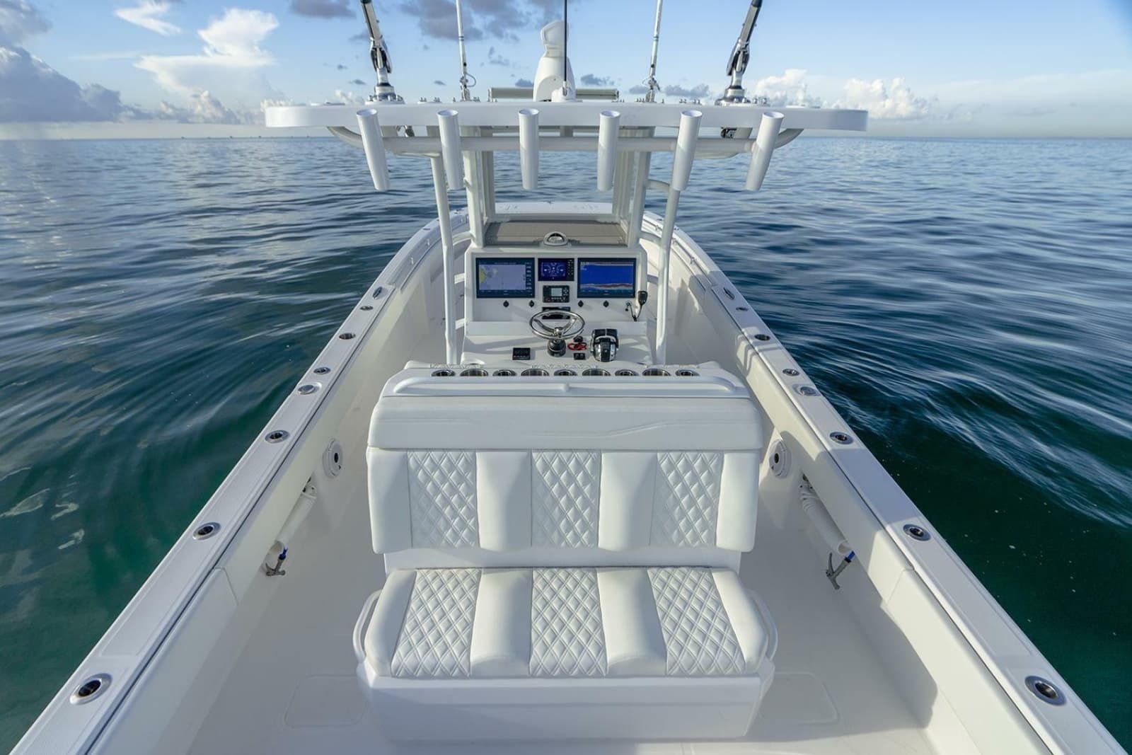 2023 Invincible 33 Catamaran - Photo 8