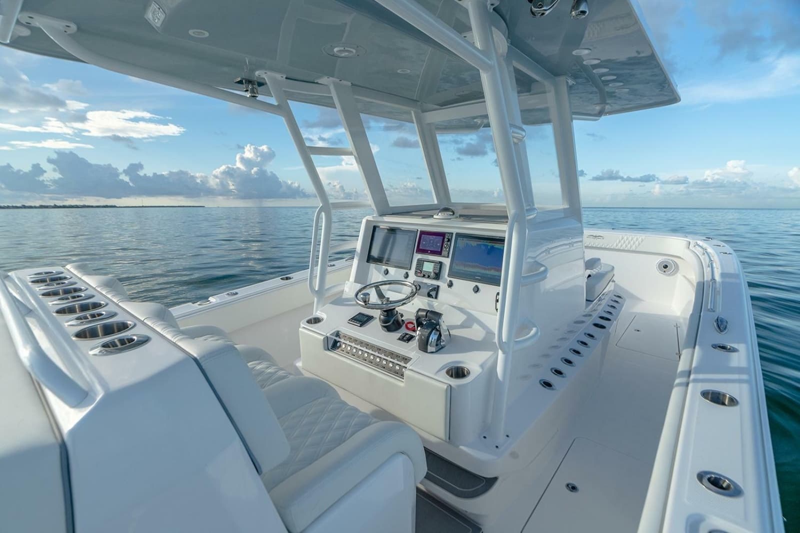 2023 Invincible 33 Catamaran - Photo 13