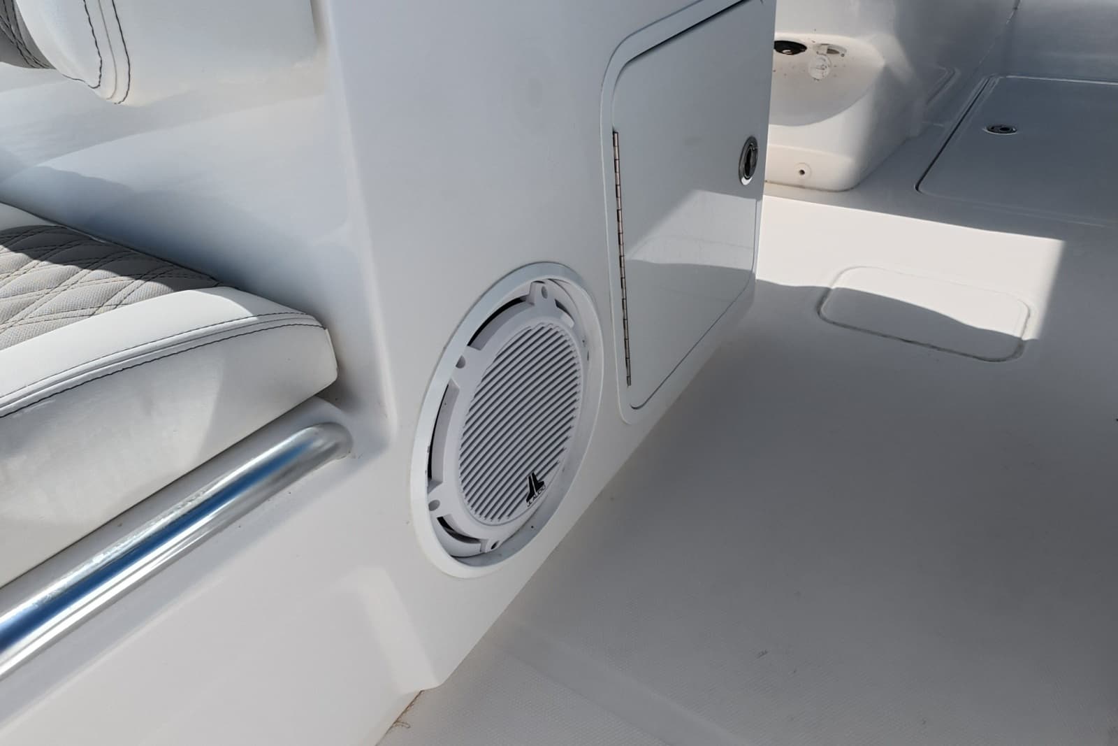 2023 Invincible 33 Catamaran - Photo 30