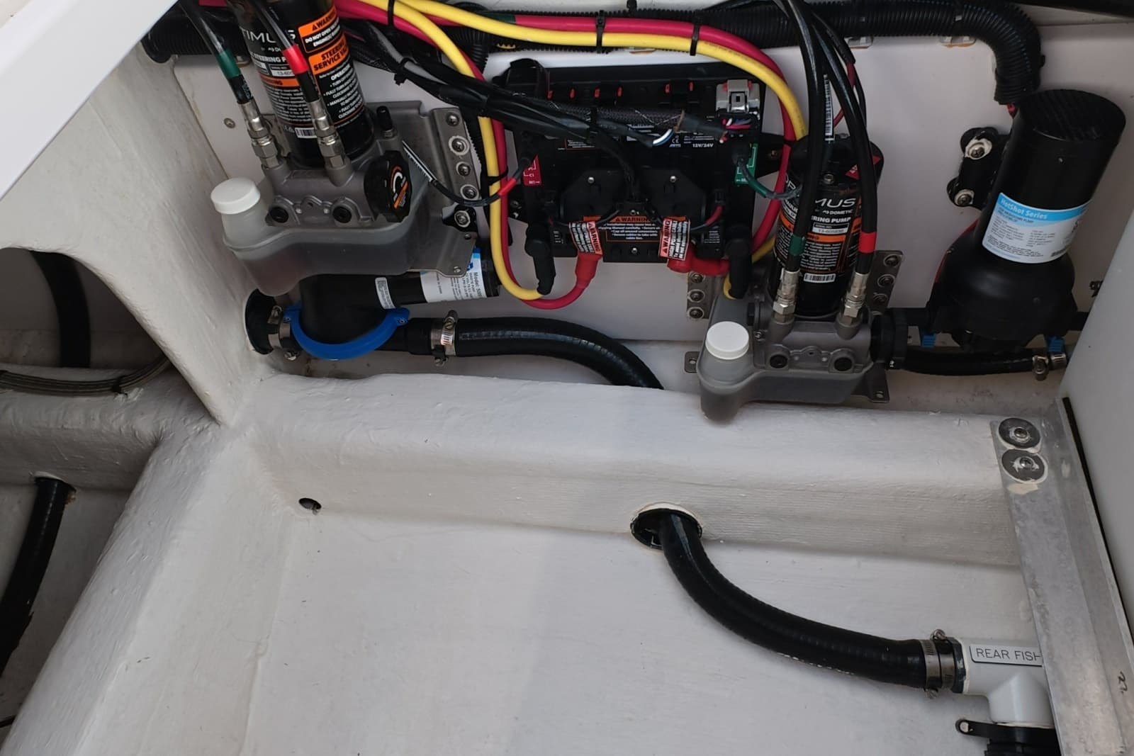 2023 Invincible 33 Catamaran - Photo 17
