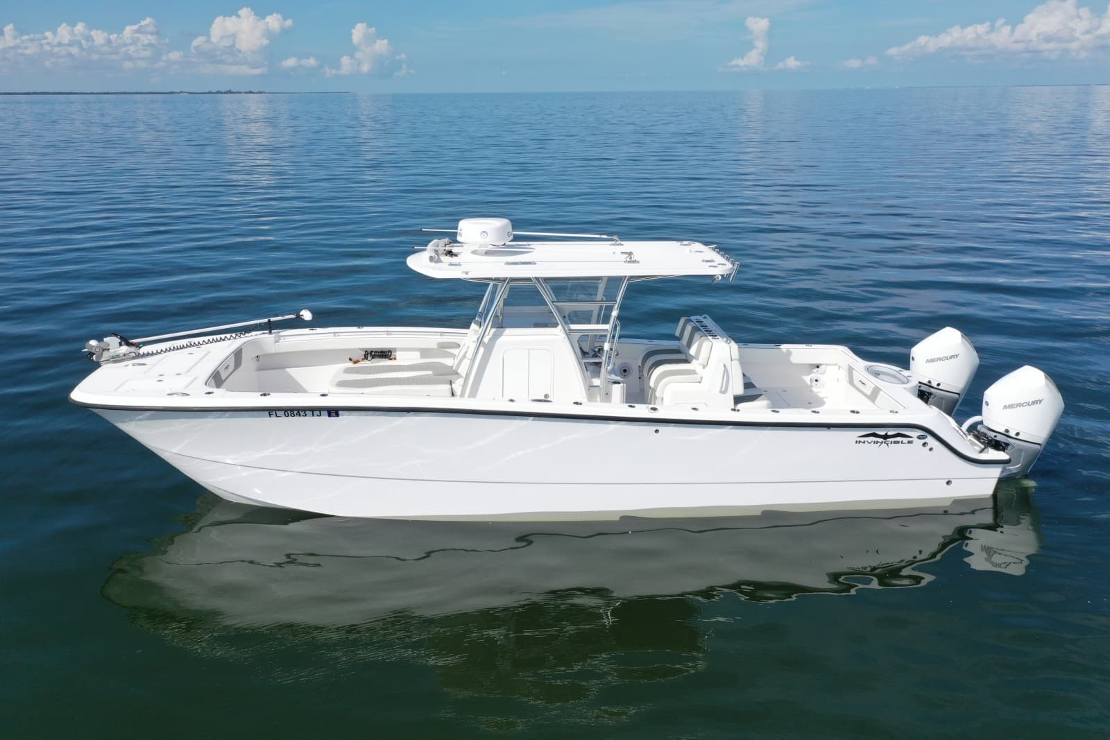 2023 Invincible 33 Catamaran - Photo 11