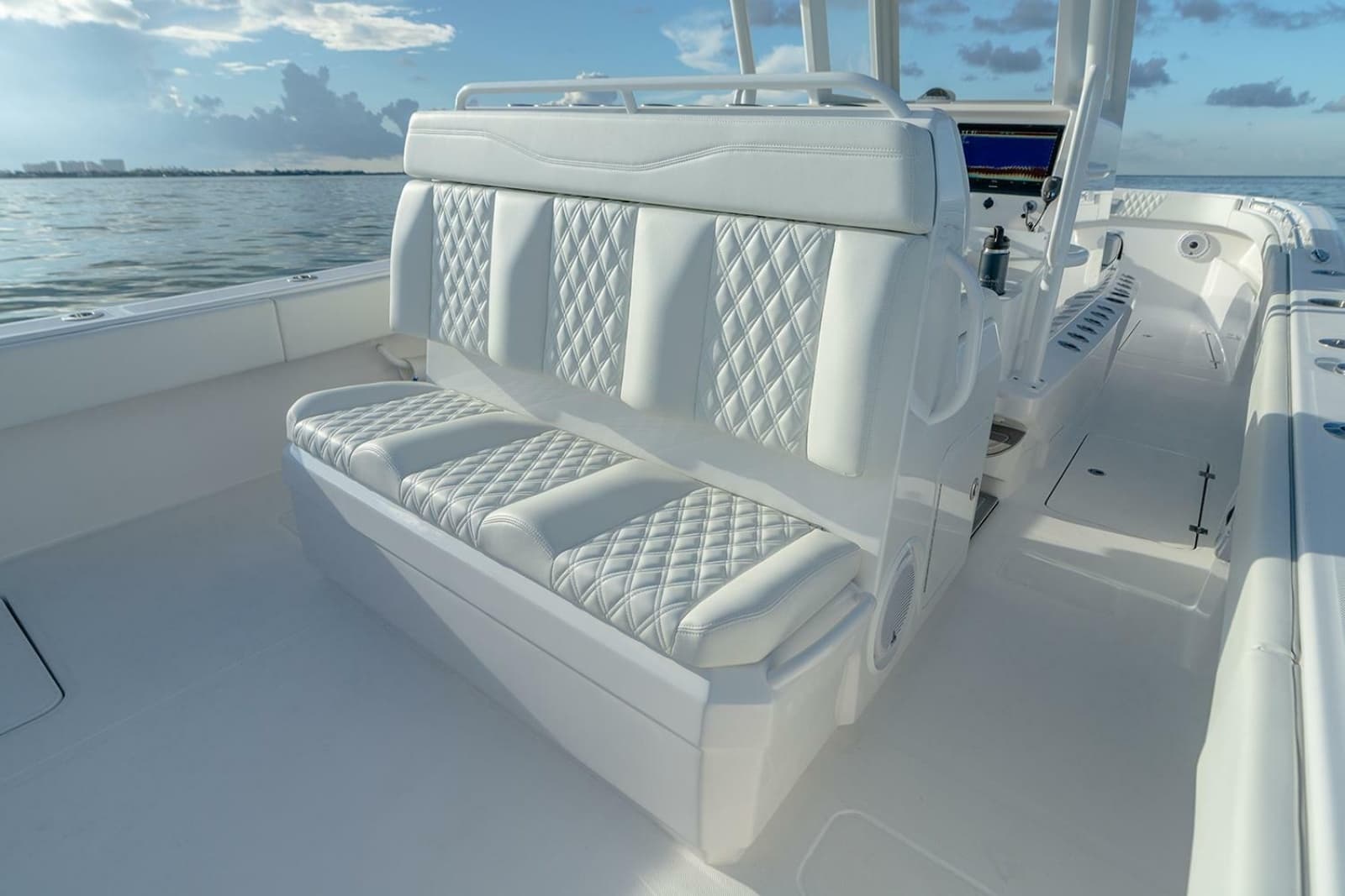 2023 Invincible 33 Catamaran - Photo 11