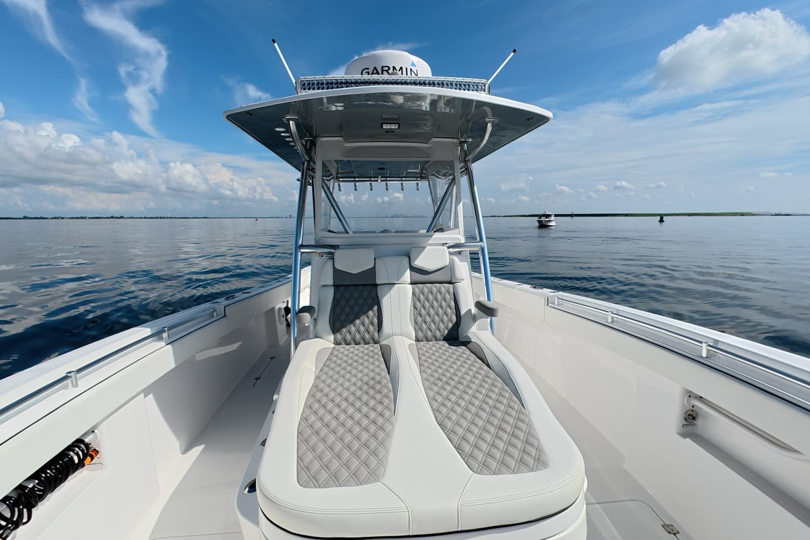 2023 Invincible 33 Catamaran - Photo 2