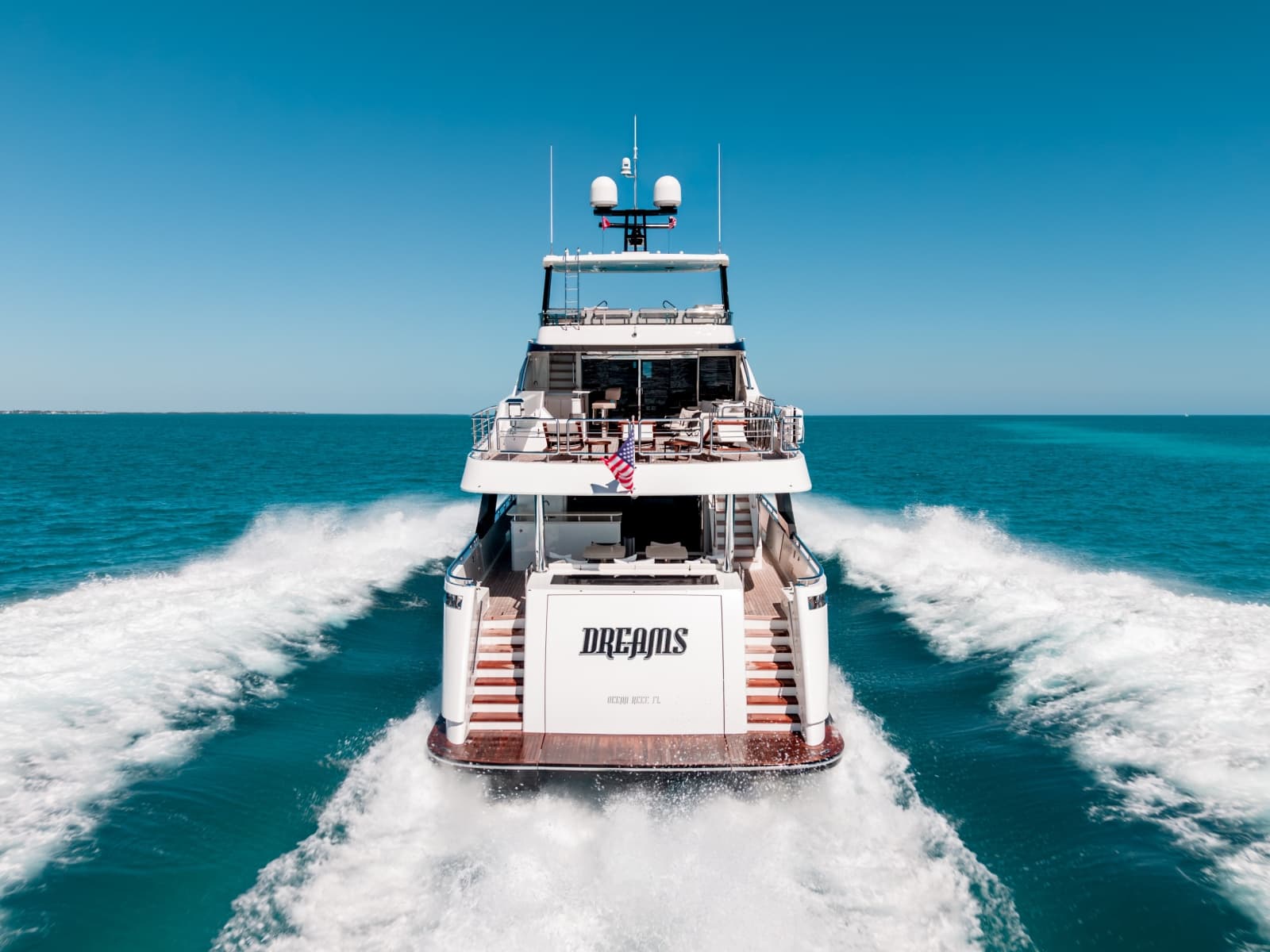 2022 Ocean Alexander OA 37L - Photo 4
