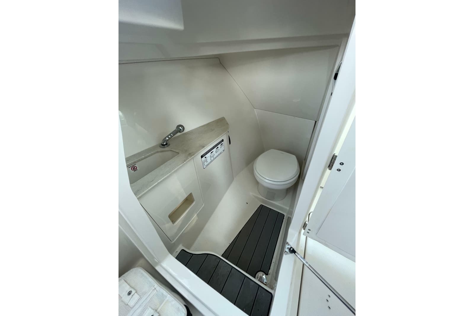 2023 Sailfish 276 DC - Photo 29