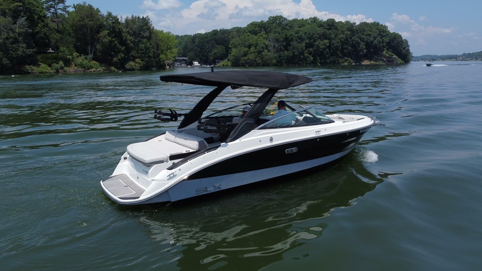 2023 Sea Ray SLX 260 Surf - Photo 14