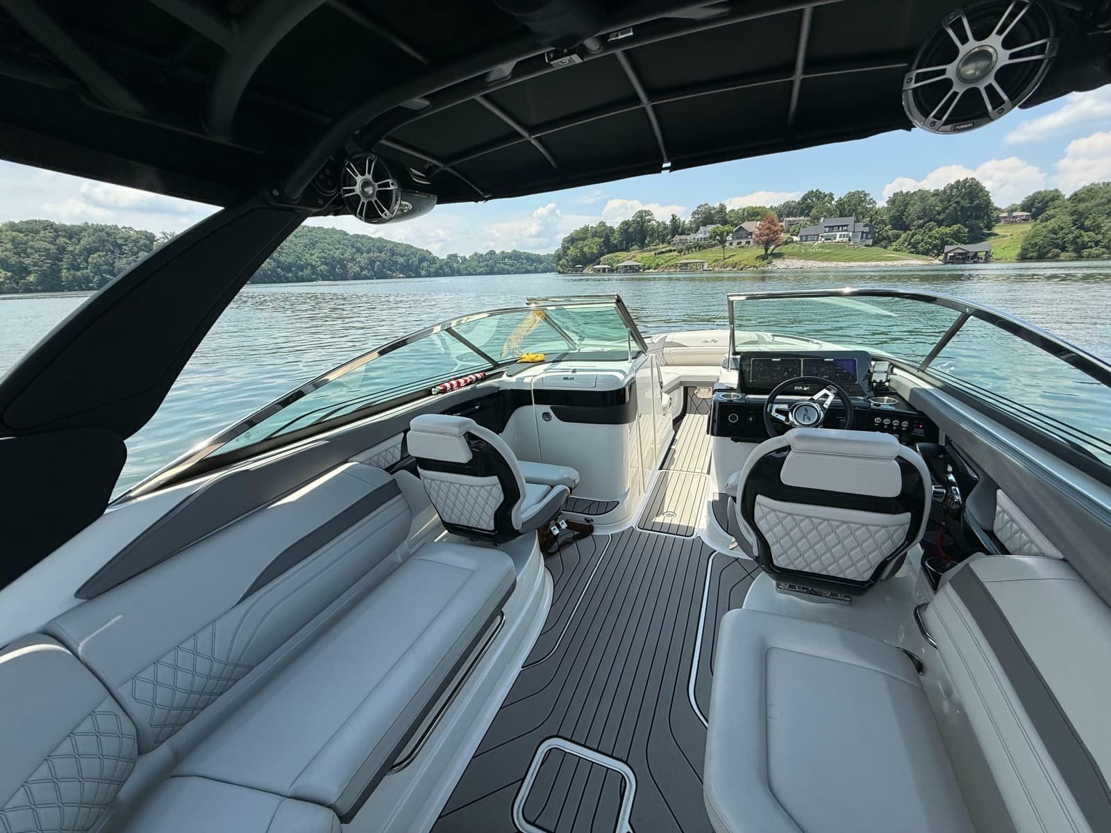 2023 Sea Ray SLX 260 Surf - Photo 21